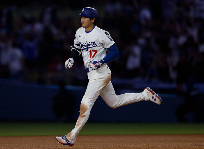 All I have to do is hit the jersey! Expectations for 4 people who are qualitatively different from those of 1998 and 2001 and 60 home runs have risen