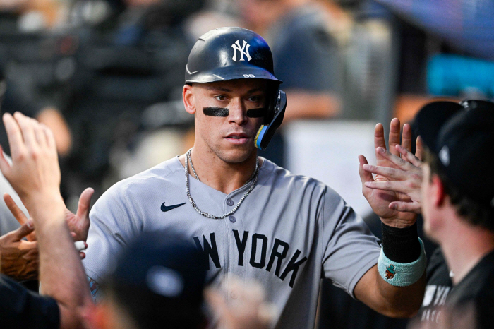 All I have to do is hit the jersey! Expectations for 4 people who are qualitatively different from those of 1998 and 2001 and 60 home runs have risen