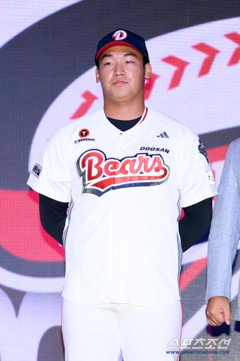 Bursting body, 176km batting speed. Who the hell is Kim Jooh, the second Ahn Hyun-min