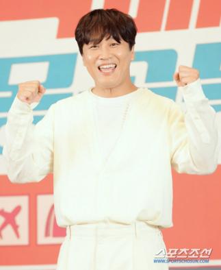 Cha Tae-hyun confesses to the shock of his appearance after 30 years since his debut...I was a spatula?