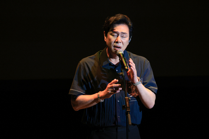 Kim Beop-rae shook Singapore's fan sentimentFrom 'Jack the Ripper' to encore 'My Way'