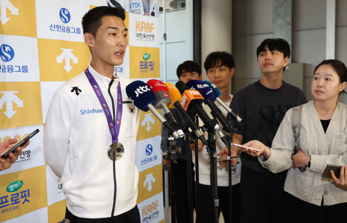 My goal is the LA Olympics! Woo Sanghyuk at the World Championships, looking higher, will not stop and show you a happy jump