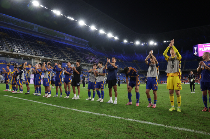  Um Won-sang → 1 goal Heo Yul and Kumho High School's 3-year senior and junior replacement card jointly won the theater's come-from-behind victory...Their sincerity → Ulsan, a signal of reversal