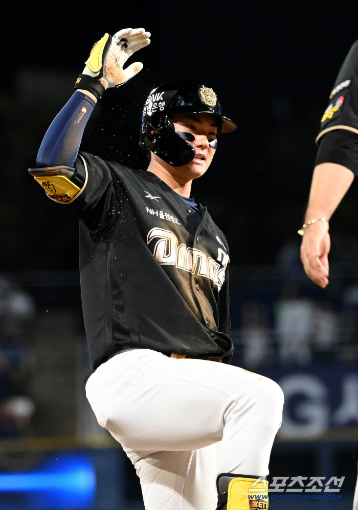  Kim Joo-won explodes into a three-run sweep!