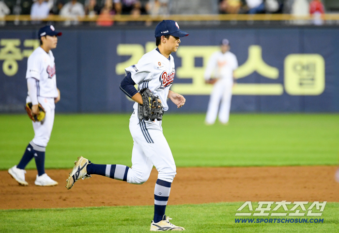 A message from the acting left fielder Kim Min-seok, the replacement of the censure, Cho Seong-hwa