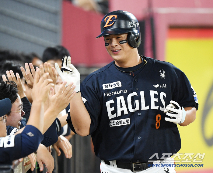  Roh Si-hwan runs a home run for 3 consecutive games