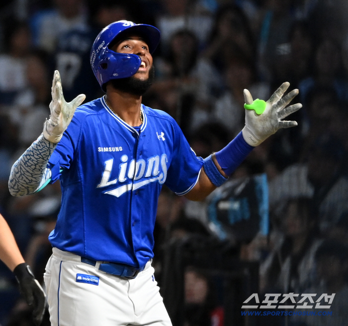  Three-run blast Diaz thrilled with his 48th home run