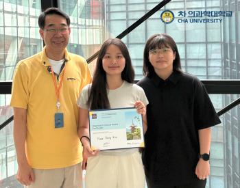 Professor Baek Kwang-hyun's team from Cha Medical Science University wins the Outstanding Poster Award at the International Molecular Science Symposium