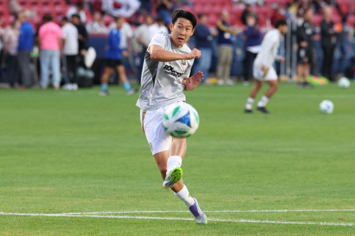 SONTTRICK finally landed in the U.S. → What a terrible player! Son Heung-min, counterattack  medium-range shot  determination. LA FC won 41 against Salt Lake