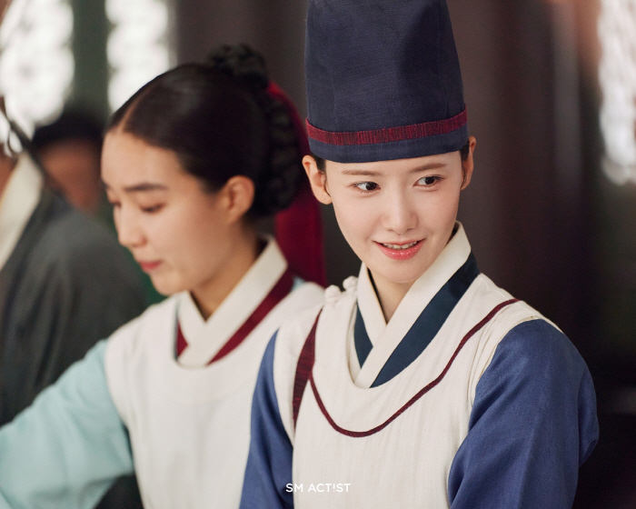 Yoona Crowned Global Queen as ‘Bon Appetit, Your Majesty’ Hits No.1 on Netflix