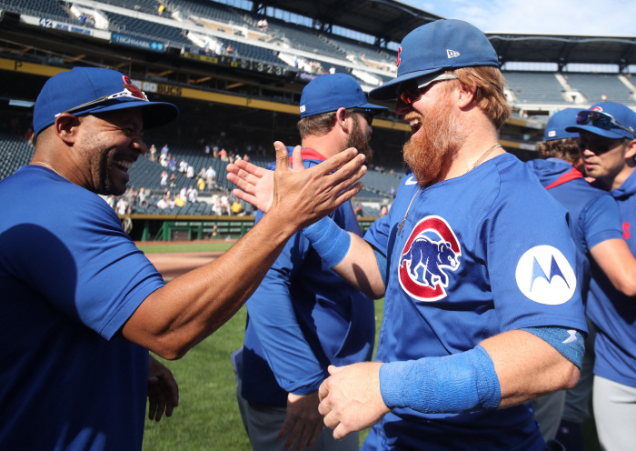 When does Ohtani pop champagne? The Cubs confirmed their fall baseball for the first time in five years after winning four consecutive games, and the third NL team is also nervous about winning the LAD district