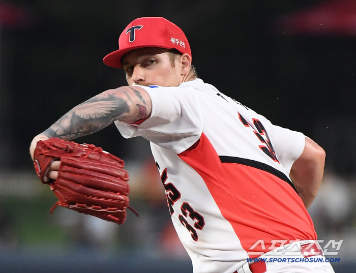 Wow, Sangbaek Um? Hanwha has solved it for 18 years, and the emotional PO has been confirmed!Roh Si-hwan also has 30 home runs and 100 RBIs 