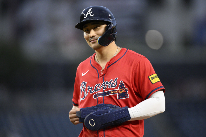 ATL, I'm sure Ha-sung will stay. Will he? At the end of the season, the explosive FA shortstop became precious