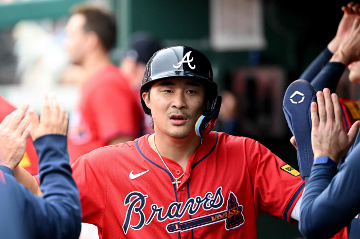 ATL, I'm sure Ha-sung will stay. Will he? At the end of the season, the explosive FA shortstop became precious