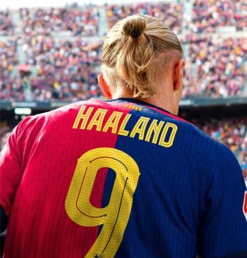 Europe's amazing transfer 150 games, 129 goals, and just 160 billion strikers? Get him in no matter what!Contract Holan ignites rumors of Barcelona transfer by 2034