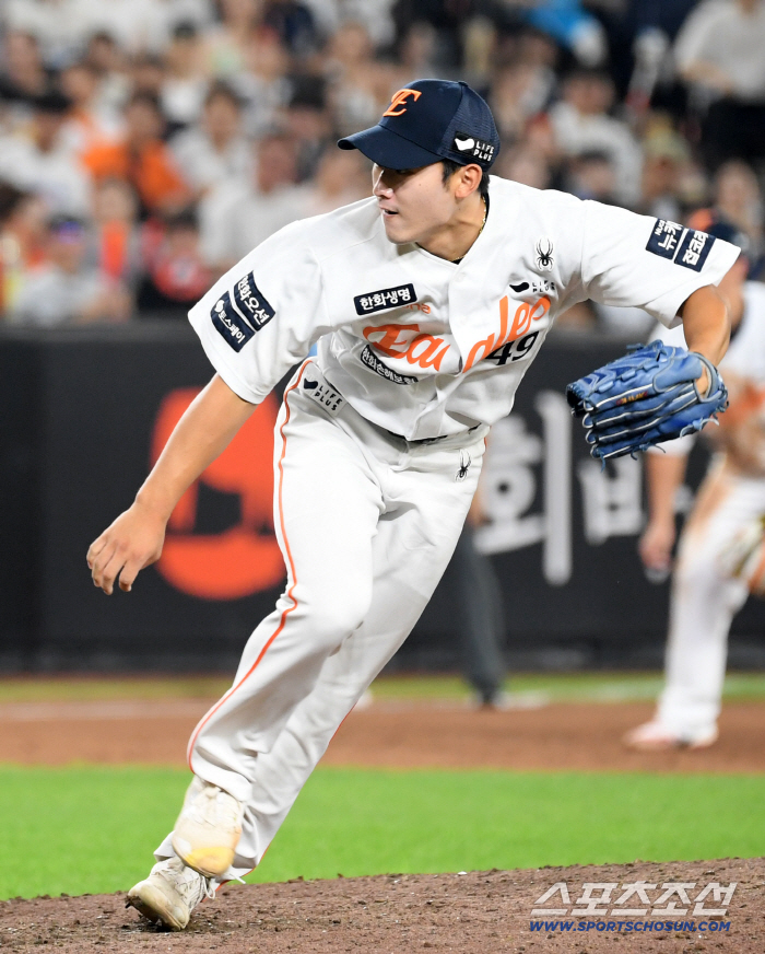 I was on par with the foreigners with ten wins…K-Linscomb's No-Hit Returning, Securing 2nd Place Head Coach's Praise Is More and More Reliable