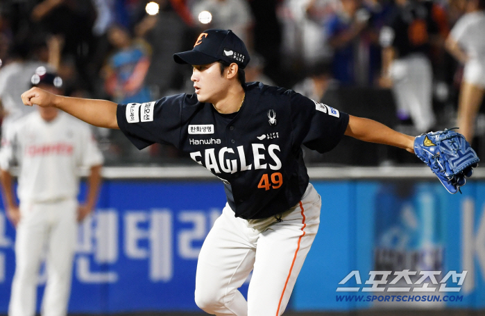 I was on par with the foreigners with ten wins…K-Linscomb's No-Hit Returning, Securing 2nd Place Head Coach's Praise Is More and More Reliable