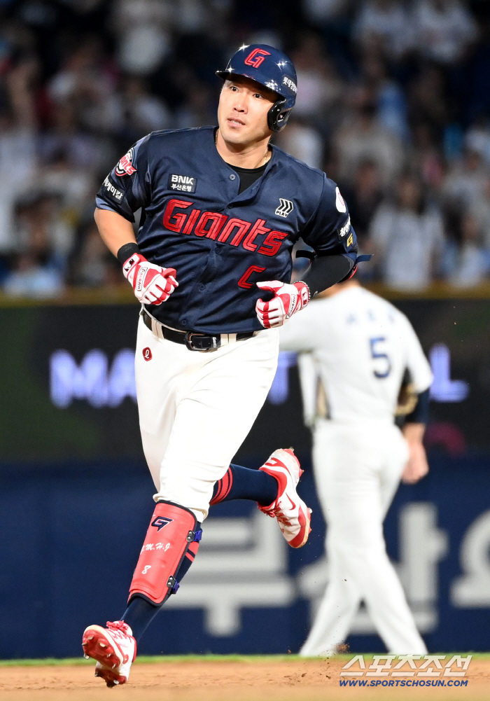 It was hard without me, right? Jeon Jun-woo, 4 hits, Lotte, Kim Joo-won, Navi Effect NC, tied for 5th place 