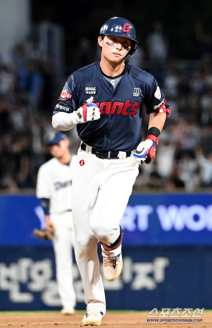 It was hard without me, right? Jeon Jun-woo, 4 hits, Lotte, Kim Joo-won, Navi Effect NC, tied for 5th place 