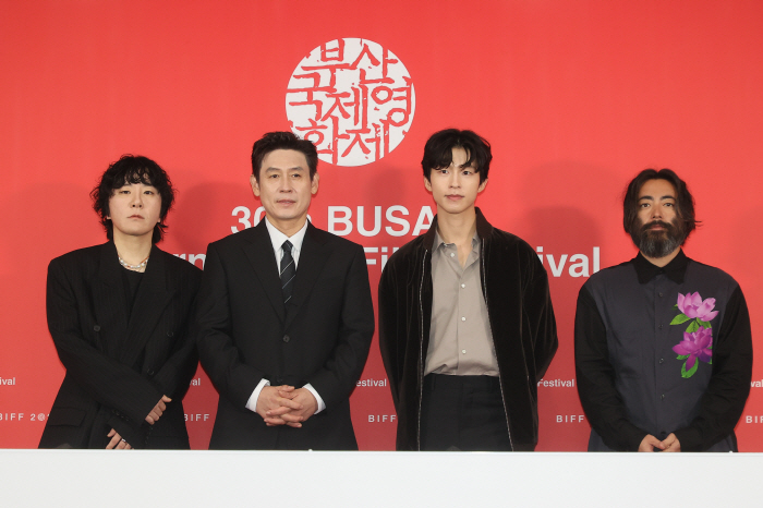 I like Oral sunbae...Good News Director Byun Sung-hyun and Seol Kyung-gu are in sync for the fourth time (Roundup)