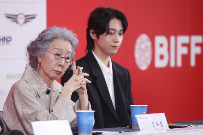  We're all the same human beings... Same-sex marriage Yoon Yeo-jung's experience as a parent at the wedding reception (Roundup)