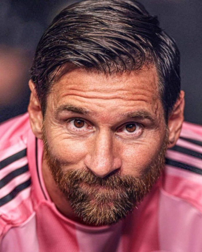 Sonny, let's retire from here with me! Messi extends contract with Inter Miami...Final stage of multi-year contract → only details remain