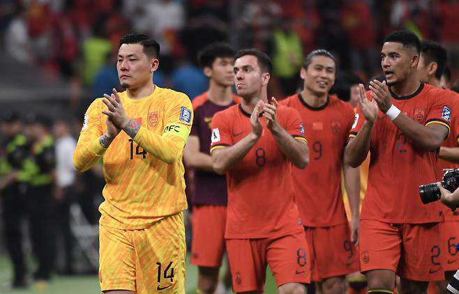 The strongest Japan Hong Myung-bo in Korea's FIFA ranking competition? What's it all about? We need 20 tickets to go to the World Cup. China's sigh