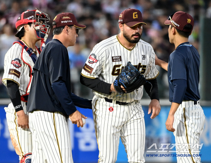 Are you sure you're in normal condition? Your elbow pain recovers → 8 runs...The worst result came out