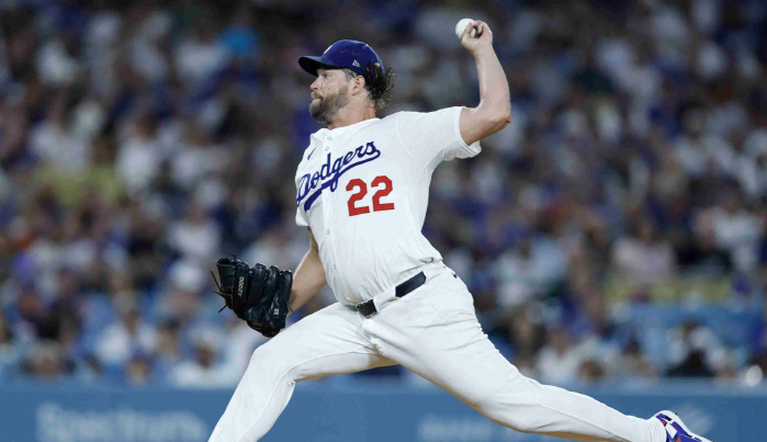  Kershaw struck out Devers with a 143.2km fastball in 4 ⅓ innings and made the career finale