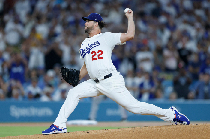 Classes Passing a Full Ball Outside, Ohtani 5050 1st Anniversary This time, he helped Kershaw's history