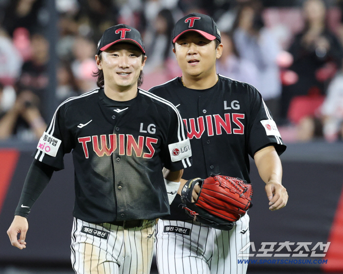 The final goal is the regulation innings  as he is tied for first place in Korea with multiple wins and fifth place in ERA and let go of the Rookie of the Year award