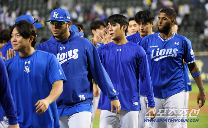The first and final match 144 wins. Coach Park Jin-man Won Tae-in himself overcame it. Lee Jae-hyun's double is crucial