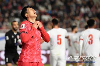 Is it necessary to block the mesh hole of the natural disaster level group that even superstar Son Heung-min can't handle and penetrate the Donnarumma?First World Cup 2 Ports, No Easy Way