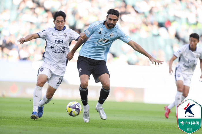 A big twist! Park Sang-hyuk 1 goal 1 help → Lee Dong-kyung, managing director of the PK missed, overpowered Jeonbuk Hyundai 21