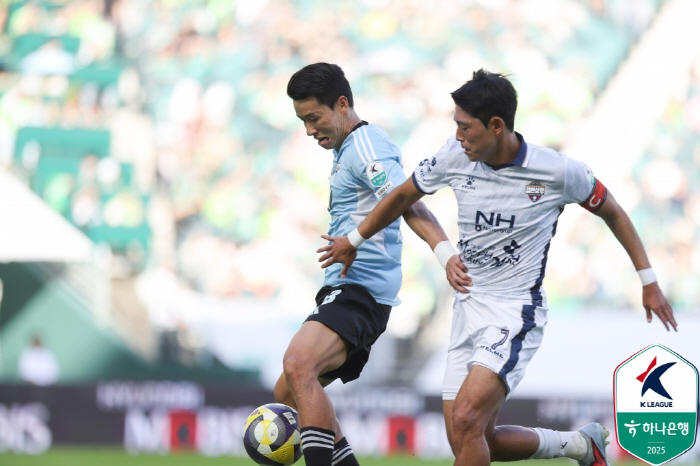 A big twist! Park Sang-hyuk 1 goal 1 help → Lee Dong-kyung, managing director of the PK missed, overpowered Jeonbuk Hyundai 21