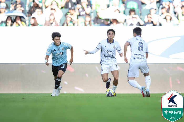 A big twist! Park Sang-hyuk 1 goal 1 help → Lee Dong-kyung, managing director of the PK missed, overpowered Jeonbuk Hyundai 21