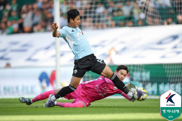 A big twist! Park Sang-hyuk 1 goal 1 help → Lee Dong-kyung, managing director of the PK missed, overpowered Jeonbuk Hyundai 21