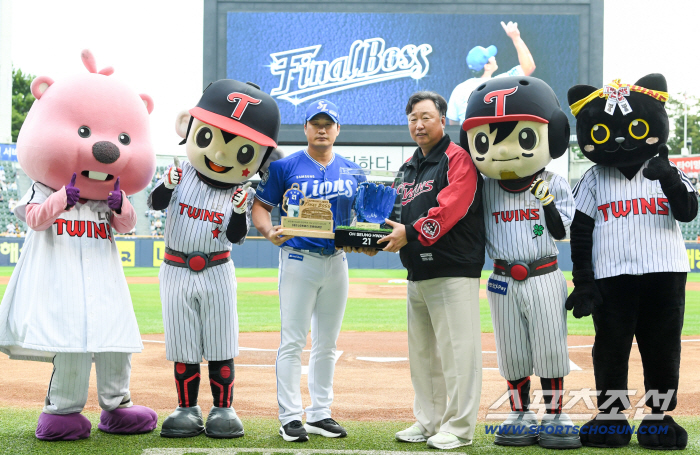Lee Jae-hyun had four hits, Kim Young-woong and Lee Sung-kyu home run explosion, Samsung 144 wins, LG and Hanwha lost at the same time. Magic Number 5