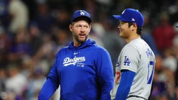 Looking at Kershaw's retirement, the best player in L.A. history, Ohtani also imagines eight years later 