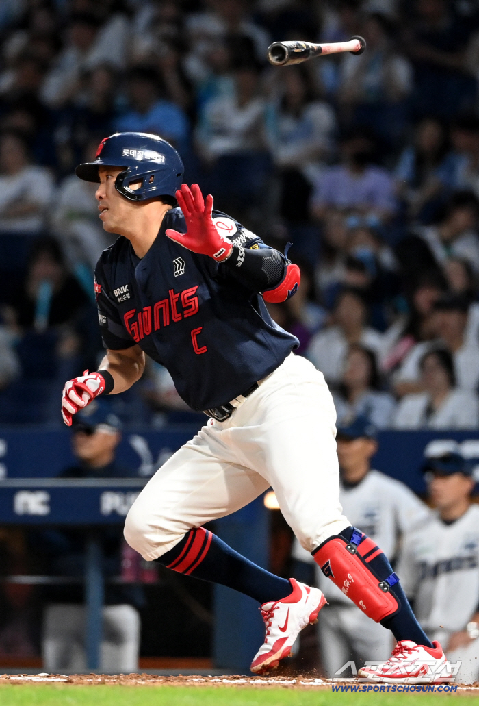 Our captain is back Jeon Jun-woo's three-run and Choi Jun-yong, Ko Seung-min's emotional hug, 4 hits in 41 days of his return to the starting lineup (Changwon site)