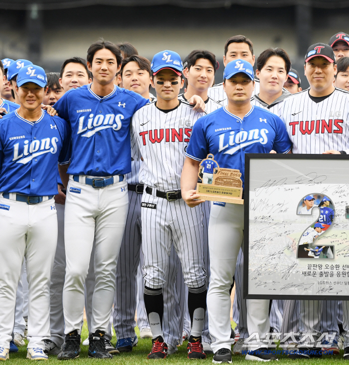  Park Hae Min Oh Seung Hwan's respected senior's last Jamsil Stadium