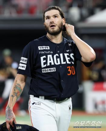  Ponce threw 4 runs in 5 innings