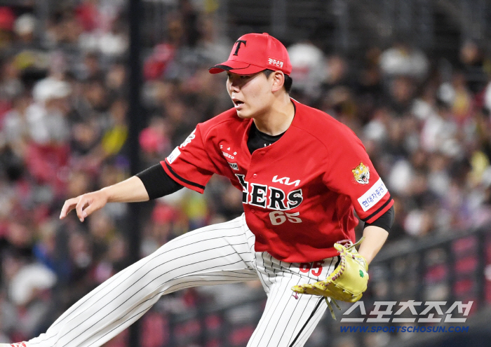17 ⅓ scoreless innings → ERA 1.55 21-year-old Pil Seung-jo What is the reason for his surprise 2nd team? Director Lee Beom-ho revealed it himself. 