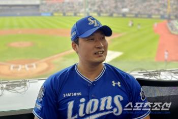 It is difficult to advise 549S Legend in Korea, the U.S. and Japan that a college graduate has thrown 21 years, but we have to overcome that difficulty.