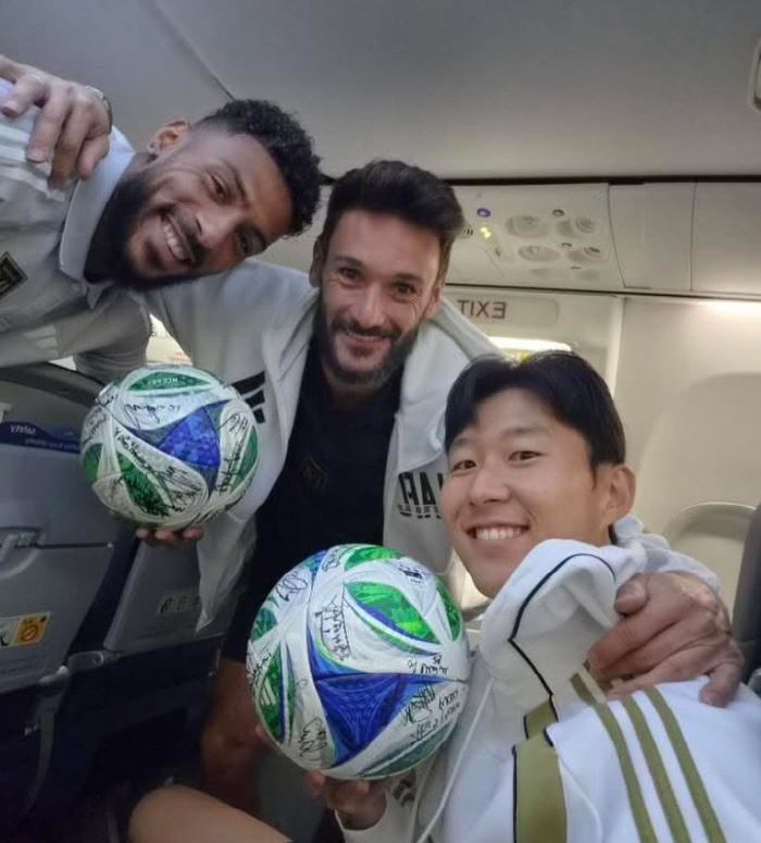 Look forward to it. Surprise! Heungbu is amazing, the third ceremony is a secret...Hat-trick Son Heung-min's All-Time Golf Rade is full of expectations for 3G consecutive goals