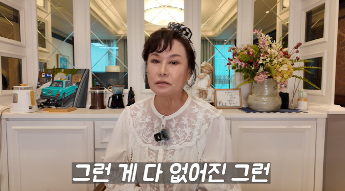 Park Won-sook, 76, said, 'I use all the expensive ampoules at once.'