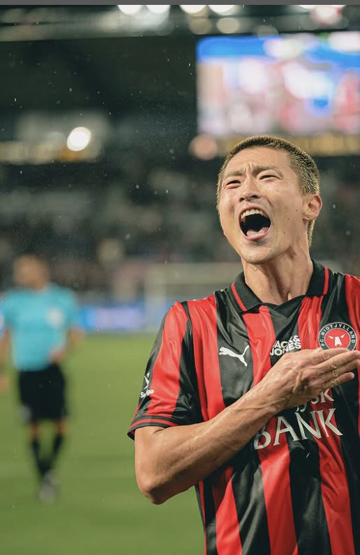 Pro-muscular body, how hard did he try? Cho Kyu-sung, first goal in the league against Vyborg, 2 consecutive resurrection shots!Hong Myung-bo's one-top competition is heating up