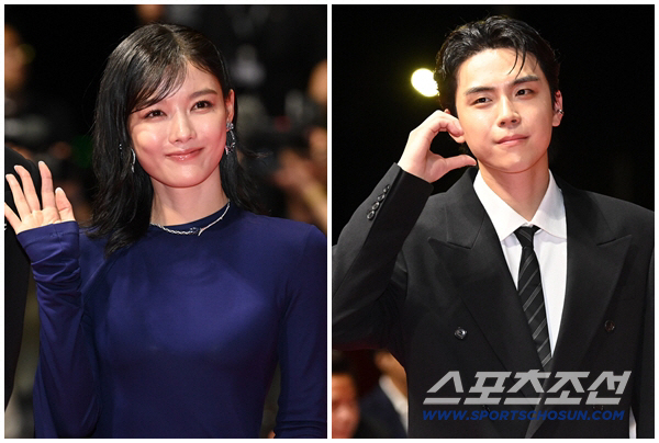 Rumors of a romantic relationship with Kim Yoo-jung and Kim Do-hoon immediately denied a trip to Vietnam as a group MT