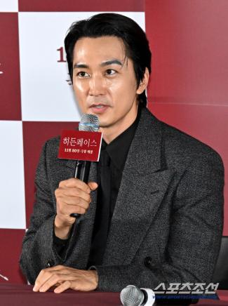 Song Seung-heon, today (21st) Mother's Award...Protecting the mortuary in sorrow