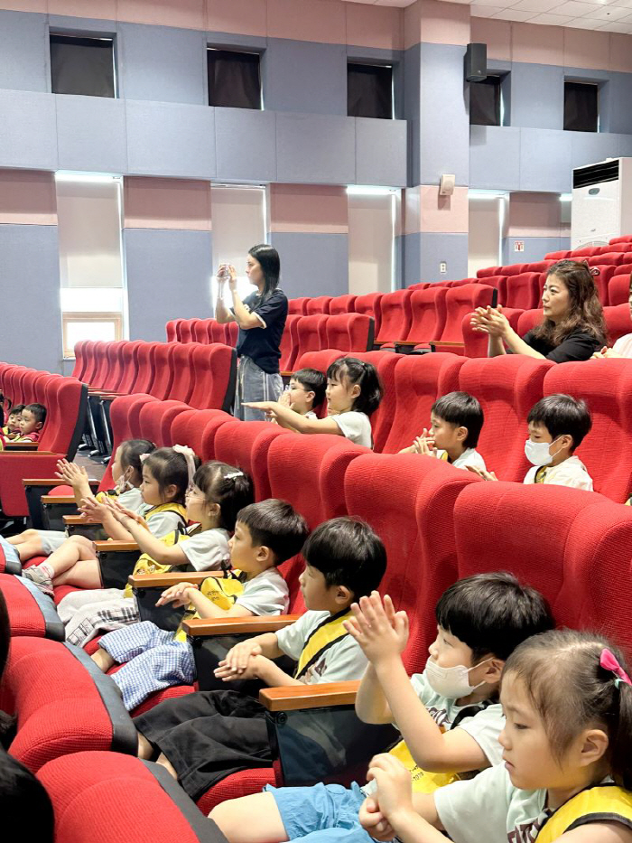 Busan Himchan Hospital Holds a Hospital Tour Program for Children at Daycare Centers